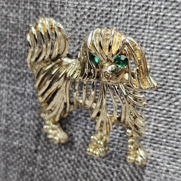 Dog Brooch - Picture 12 of 14